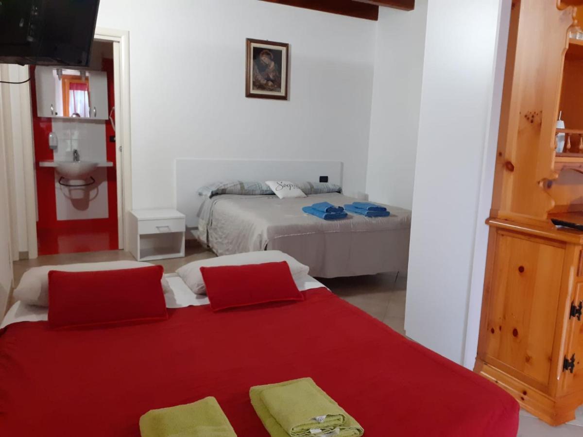 Agriturismo Cascina Lert Мароне Экстерьер фото